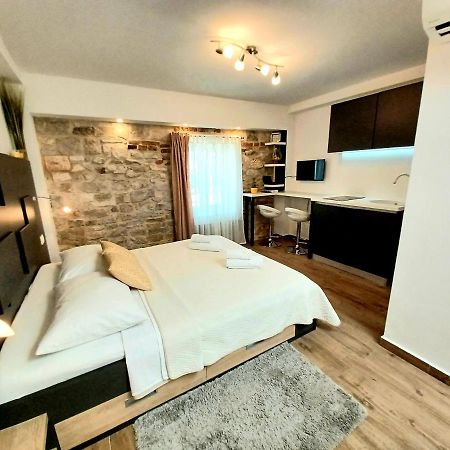 Studio Apartmani Pomalo/ Take It Easy Split Eksteriør billede